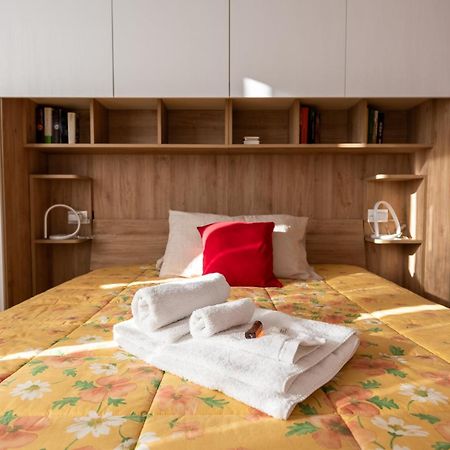 Au Moulin De La Galette Vicino Milano, Mxp E Parking Free Hotell Canegrate Exteriör bild