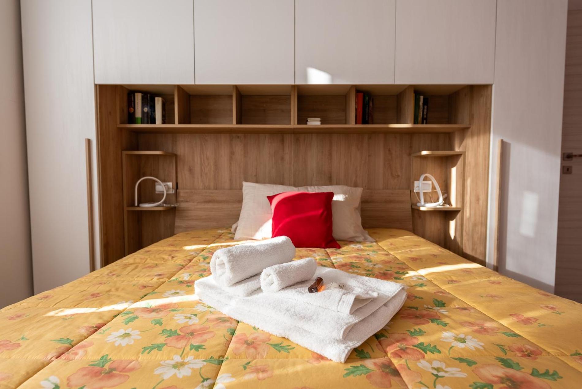 Au Moulin De La Galette Vicino Milano, Mxp E Parking Free Hotell Canegrate Exteriör bild